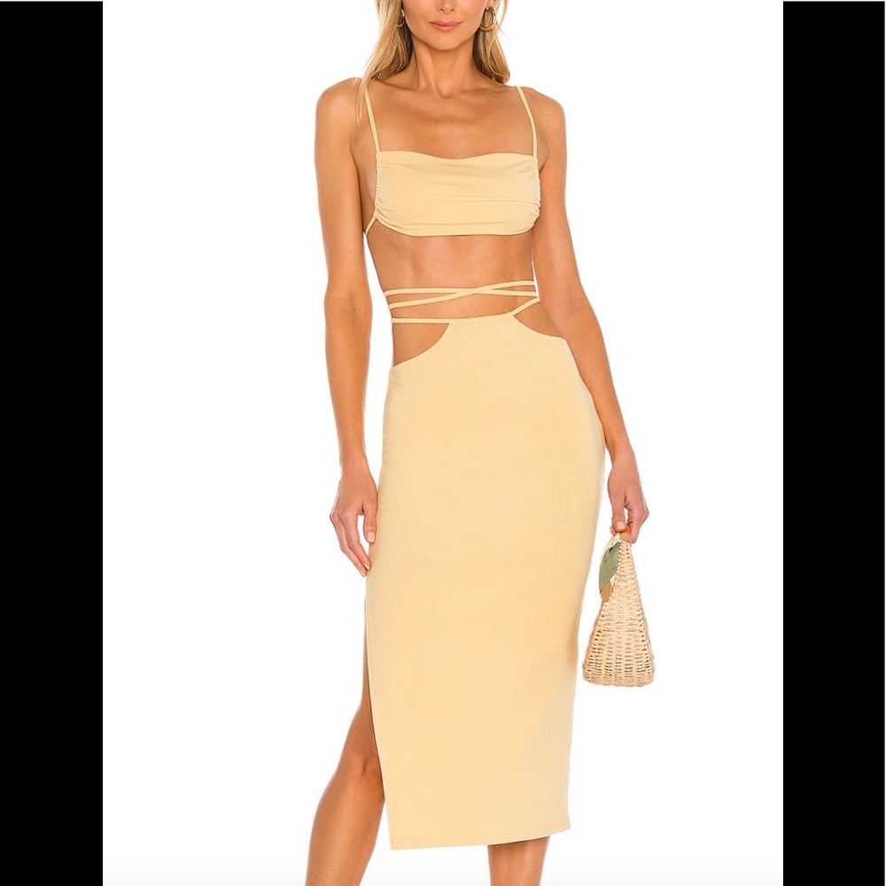 WeWoreWhat Ruched Top - Picture 3 of 3